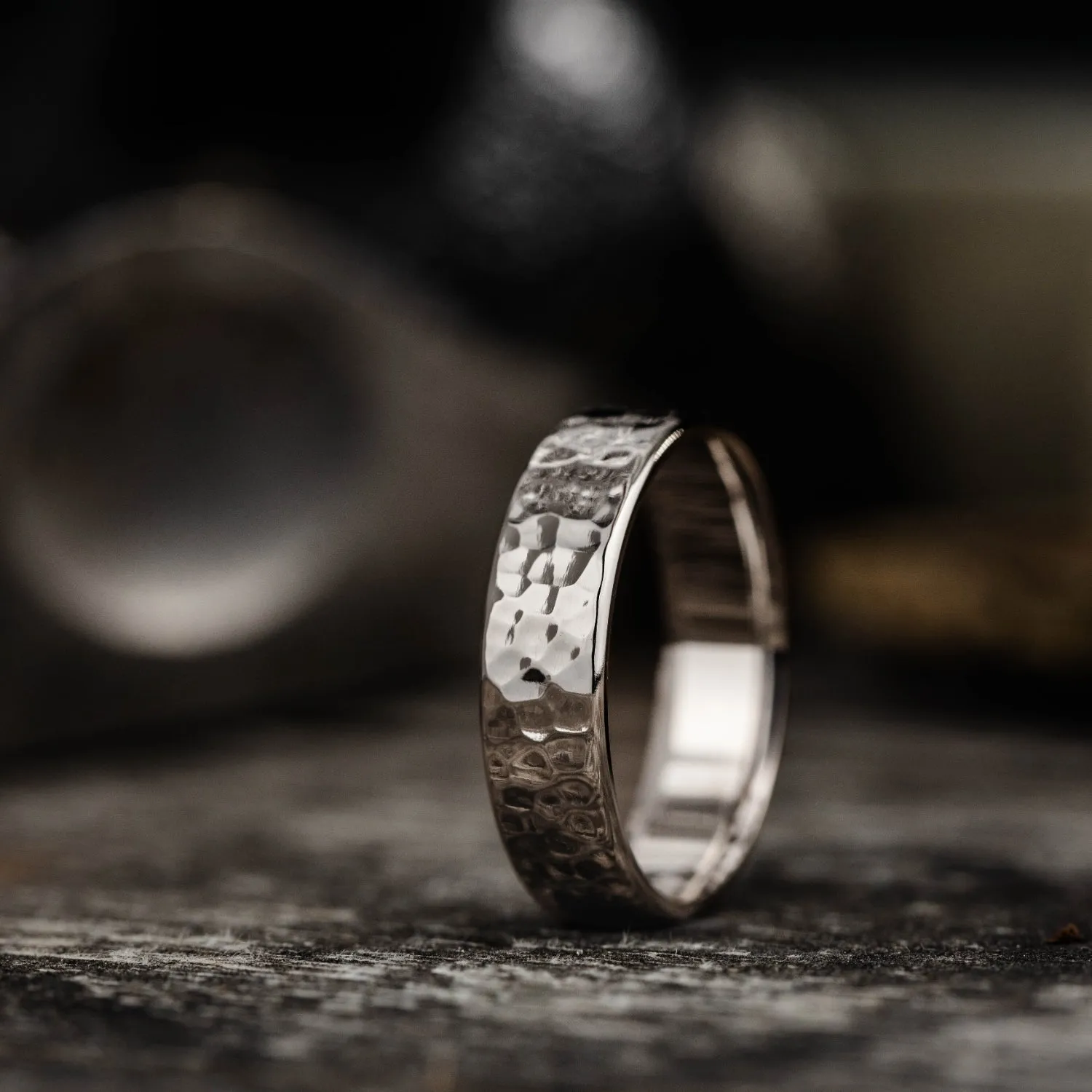 The Marsh | 5mm & 6mm Men's Hammered White Gold Wedding Band