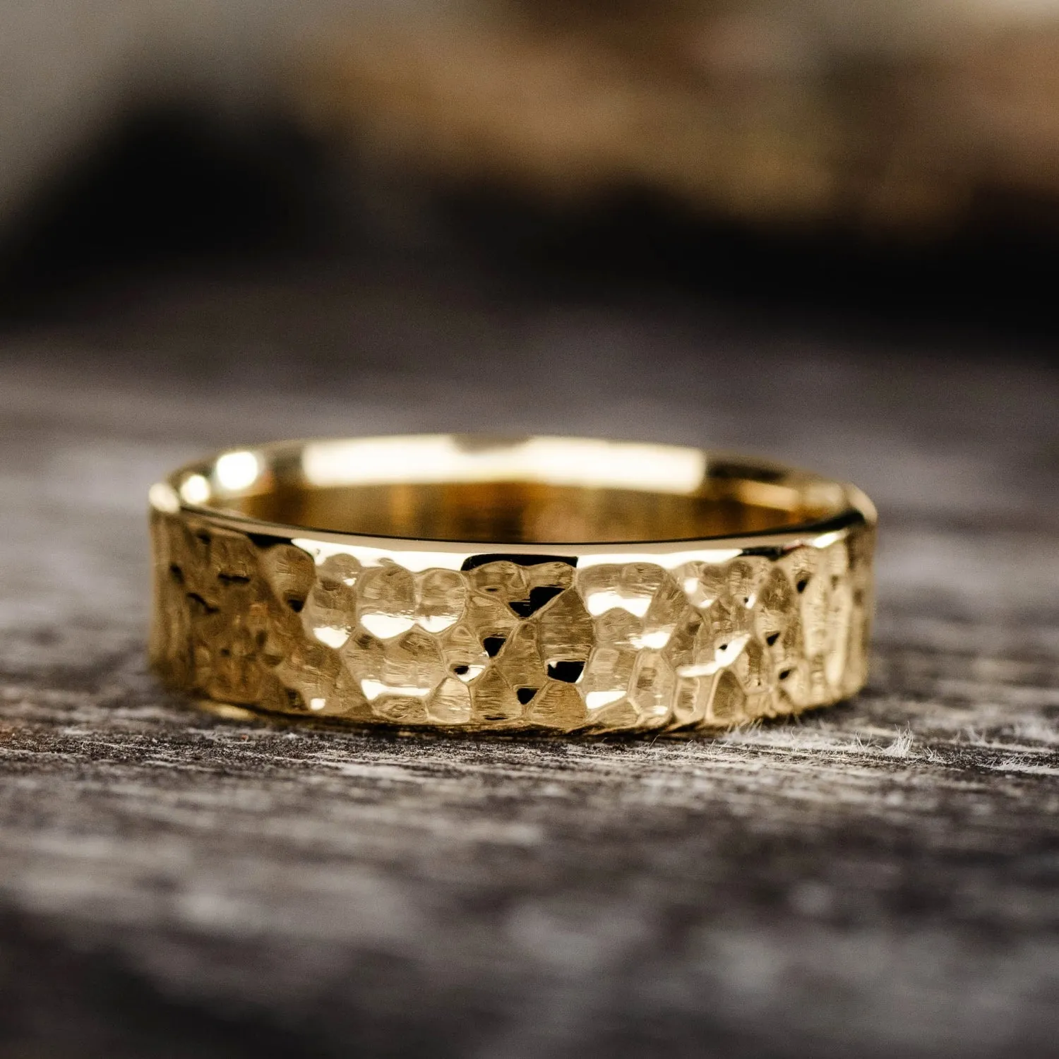 The Marsh | 5mm & 6mm Men's Hammered Yellow Gold Wedding Band