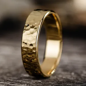 The Marsh | 5mm & 6mm Men's Hammered Yellow Gold Wedding Band