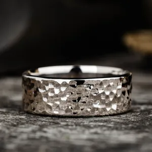 The Marsh | 7mm & 8mm Men's Hammered White Gold Wedding Band