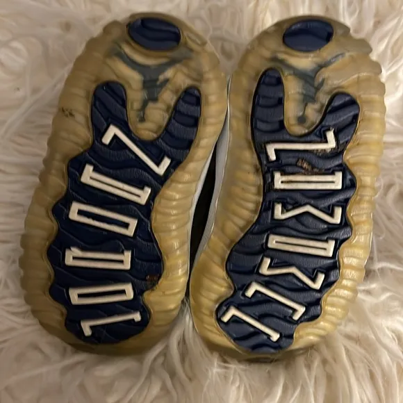 Toddler Boys 4c Jordan Retro 11 Blue/White Leather Upper Velcro Closure Strap