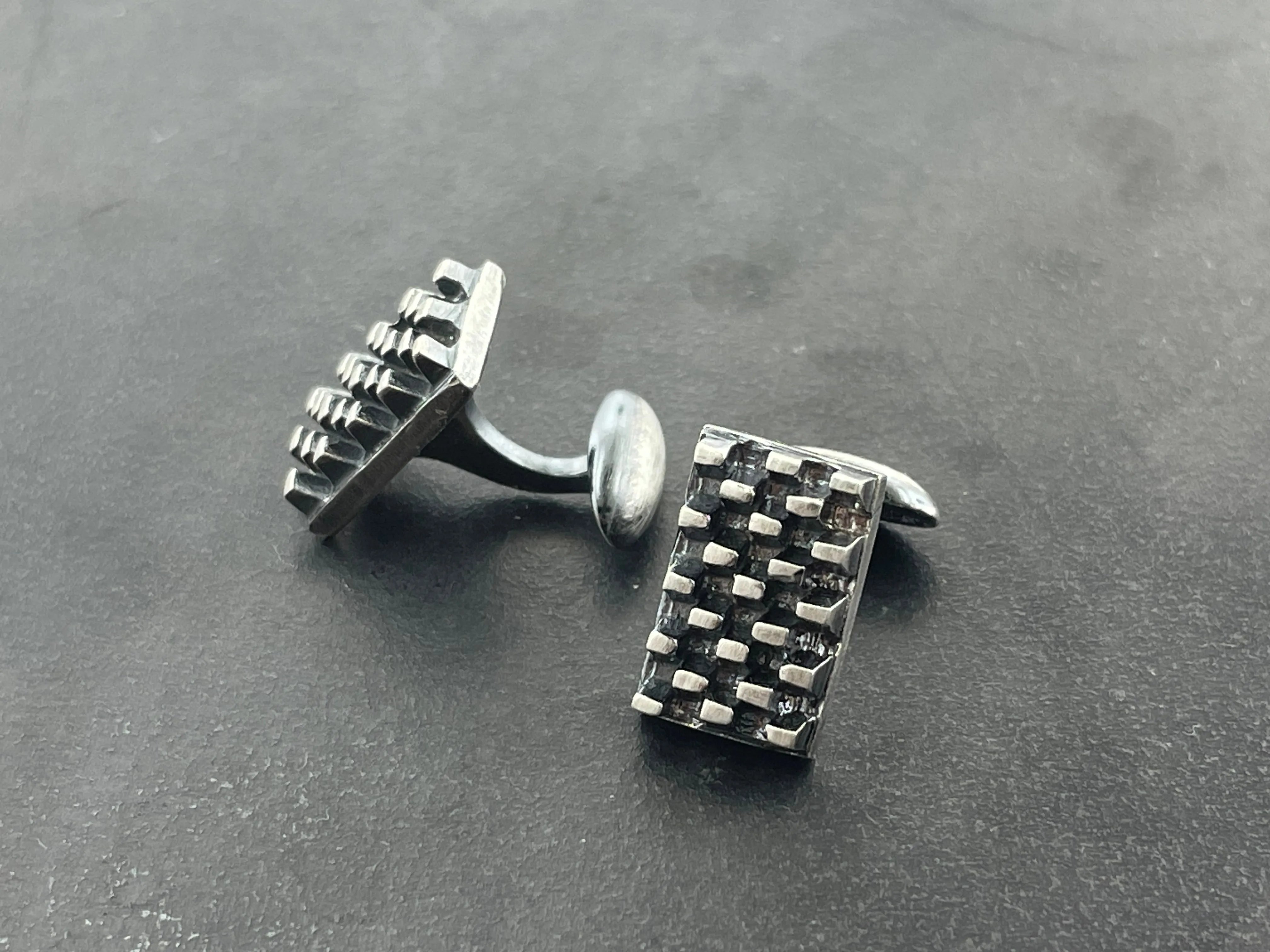 Velocity Simple Cufflinks