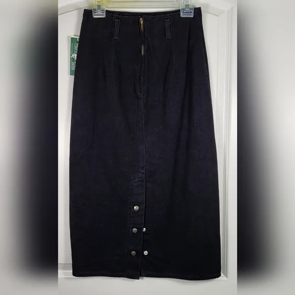 Vintage HUNT CLUB Brushed Black Denim Jean Skirt - Size 8P  (NWT)