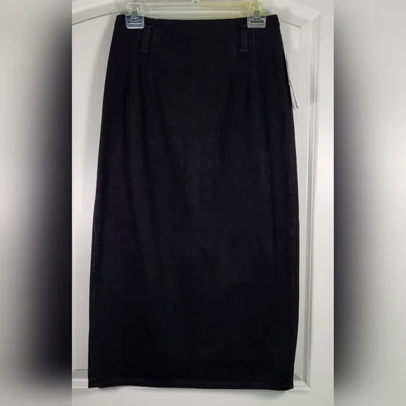 Vintage HUNT CLUB Brushed Black Denim Jean Skirt - Size 8P  (NWT)