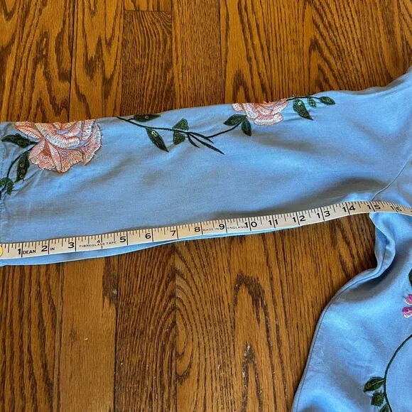 Zara Trafaluc Denimwear Floral Embroidered Kimono Light Denim Button Tie Small